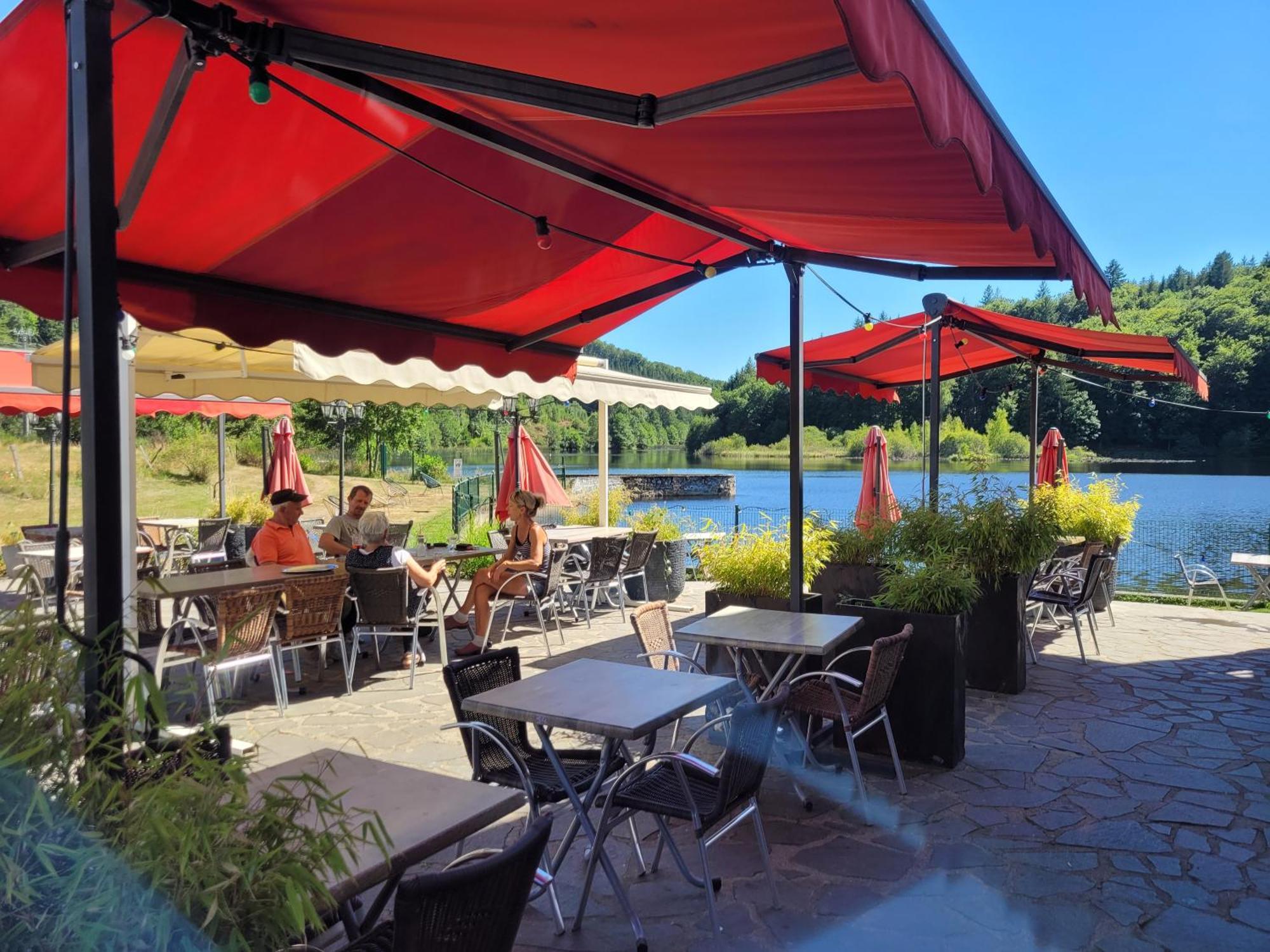 Le Lac Des Moines Condat  Exterior foto